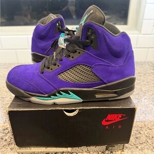 Nike Jordan 5 Alternate Grape Men’s Size 9.5